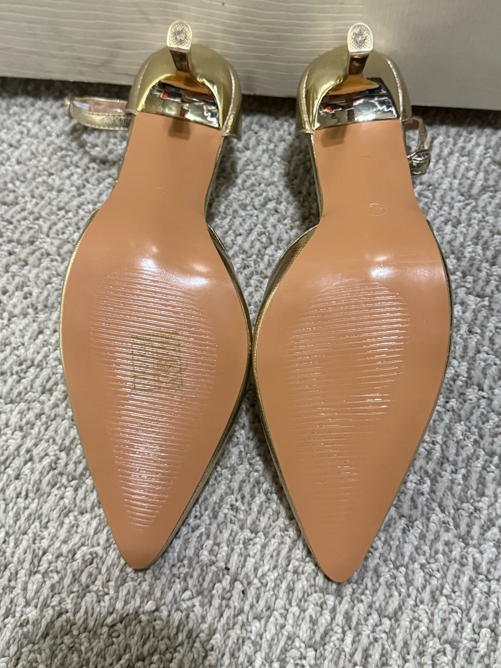 Gold Heels - Picture 6 of 7